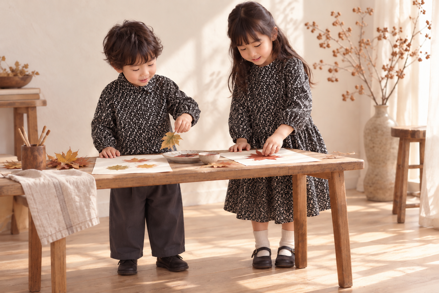 小花柄の姉弟の秋冬コーデ