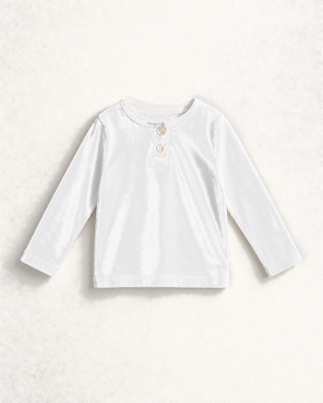 ハートボタン長袖Tシャツ（ホワイト）